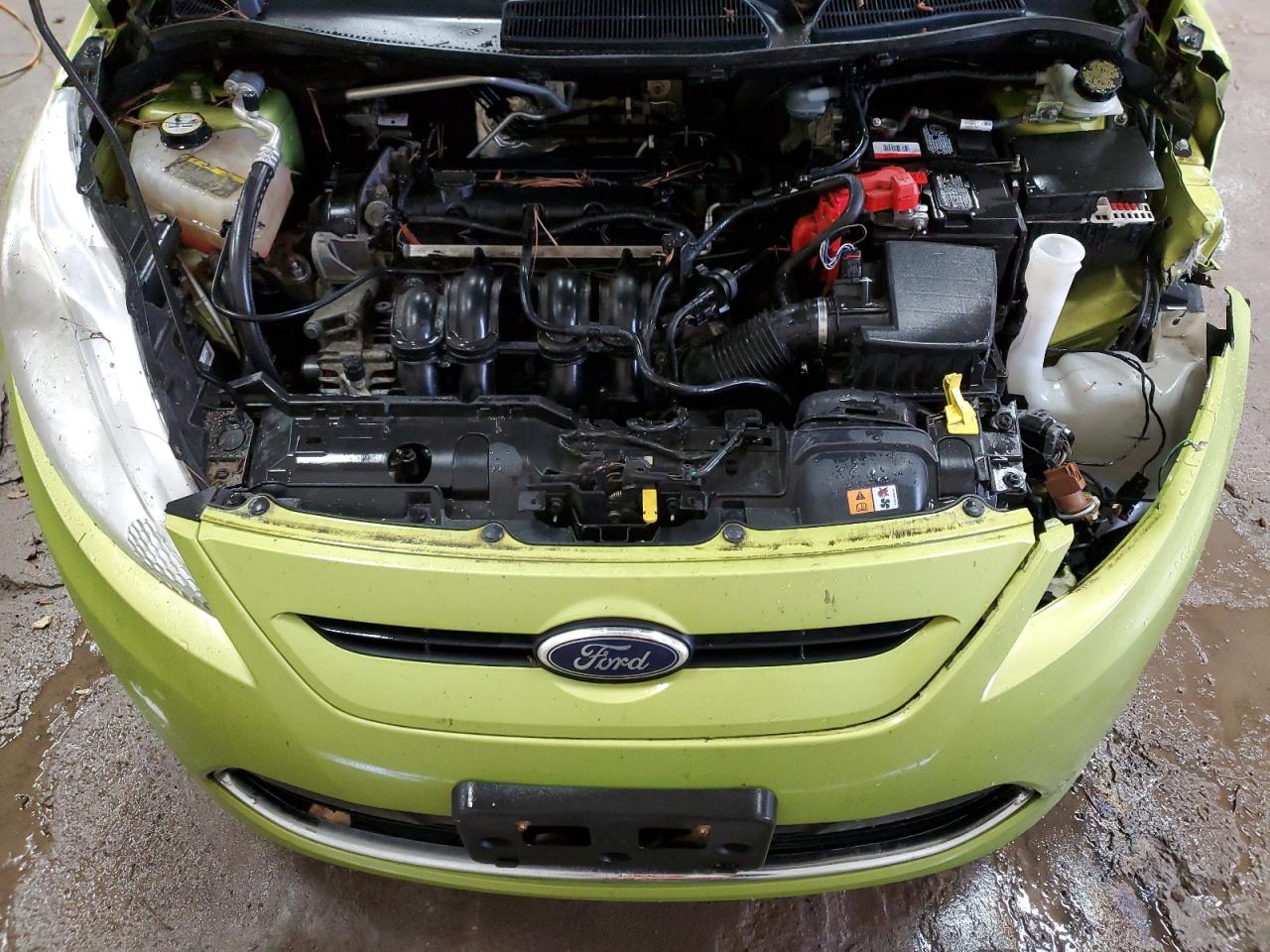 2013 Ford Fiesta - Image 11