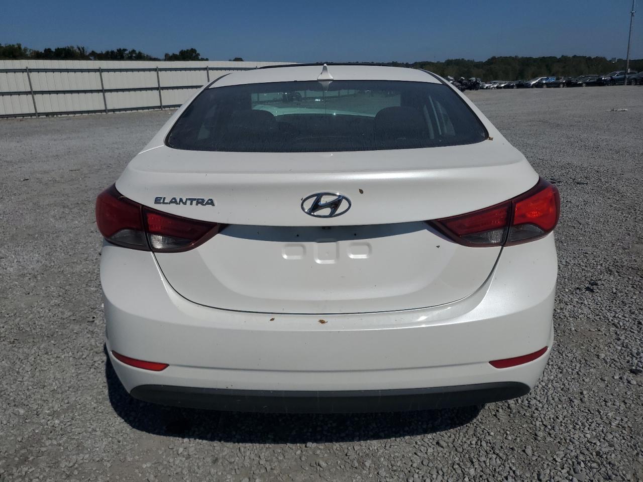 2015 Hyundai Elantra Se VIN: 5NPDH4AE1FH555773 Lot: 74888214