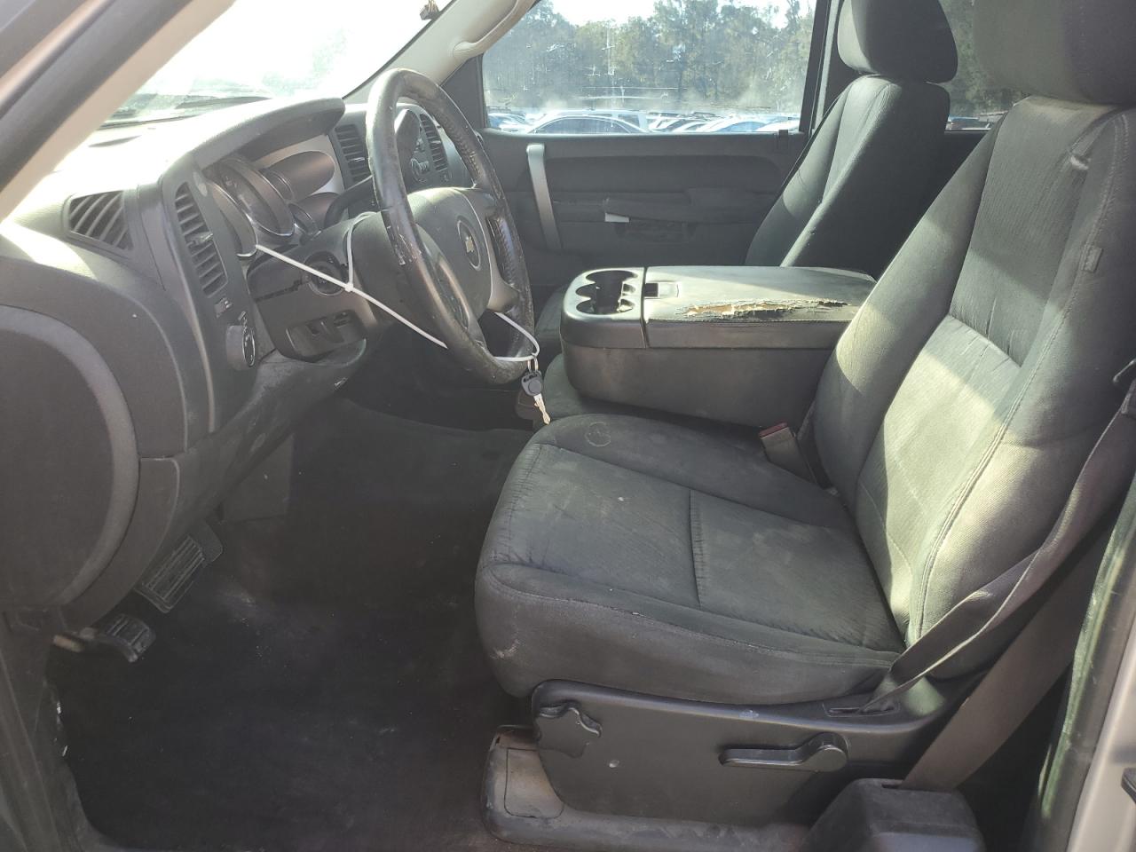 2013 Chevrolet Silverado - Image 7