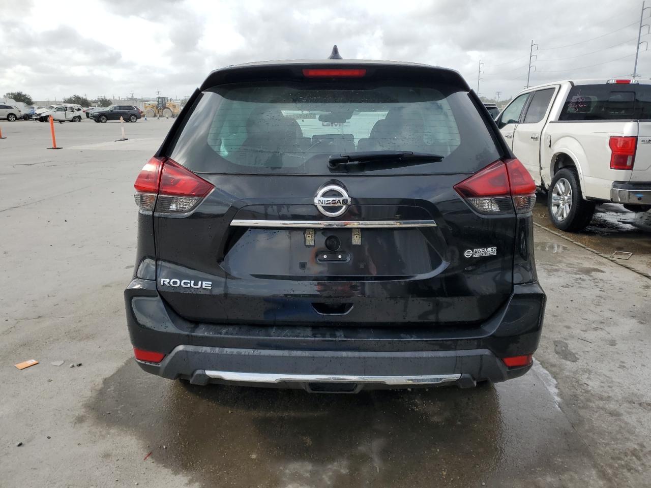 2020 Nissan Rogue - Image 6