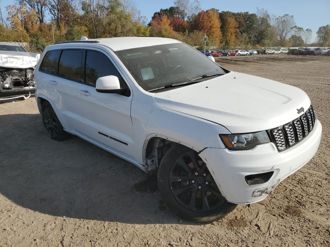 2018 Jeep Grand Cherokee - Image 4