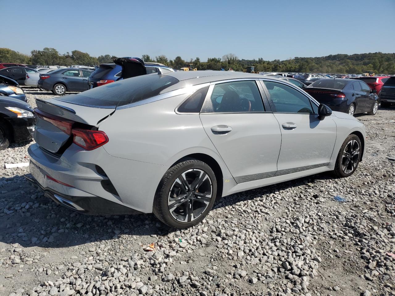 2023 Kia K5 - Image 3