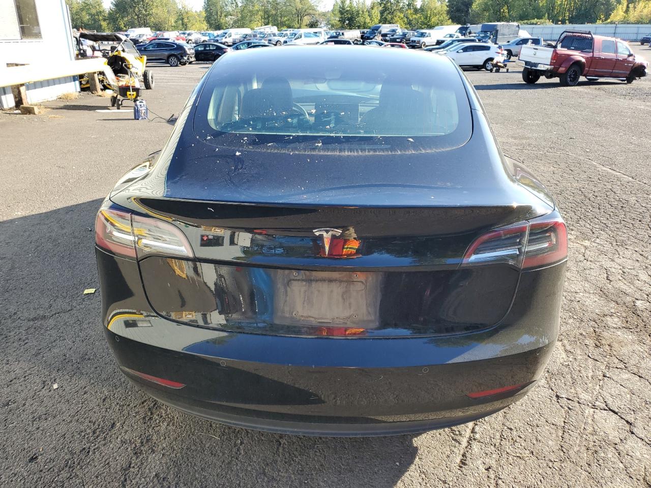 5YJ3E1EAXJF157155 2018 Tesla Model 3