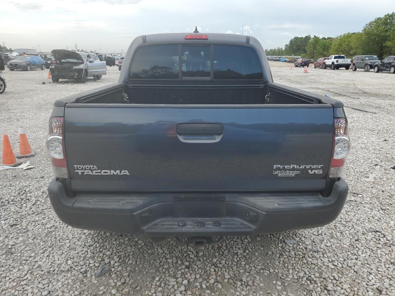 5TFJU4GN1FX083102 2015 Toyota Tacoma Double Cab Prerunner