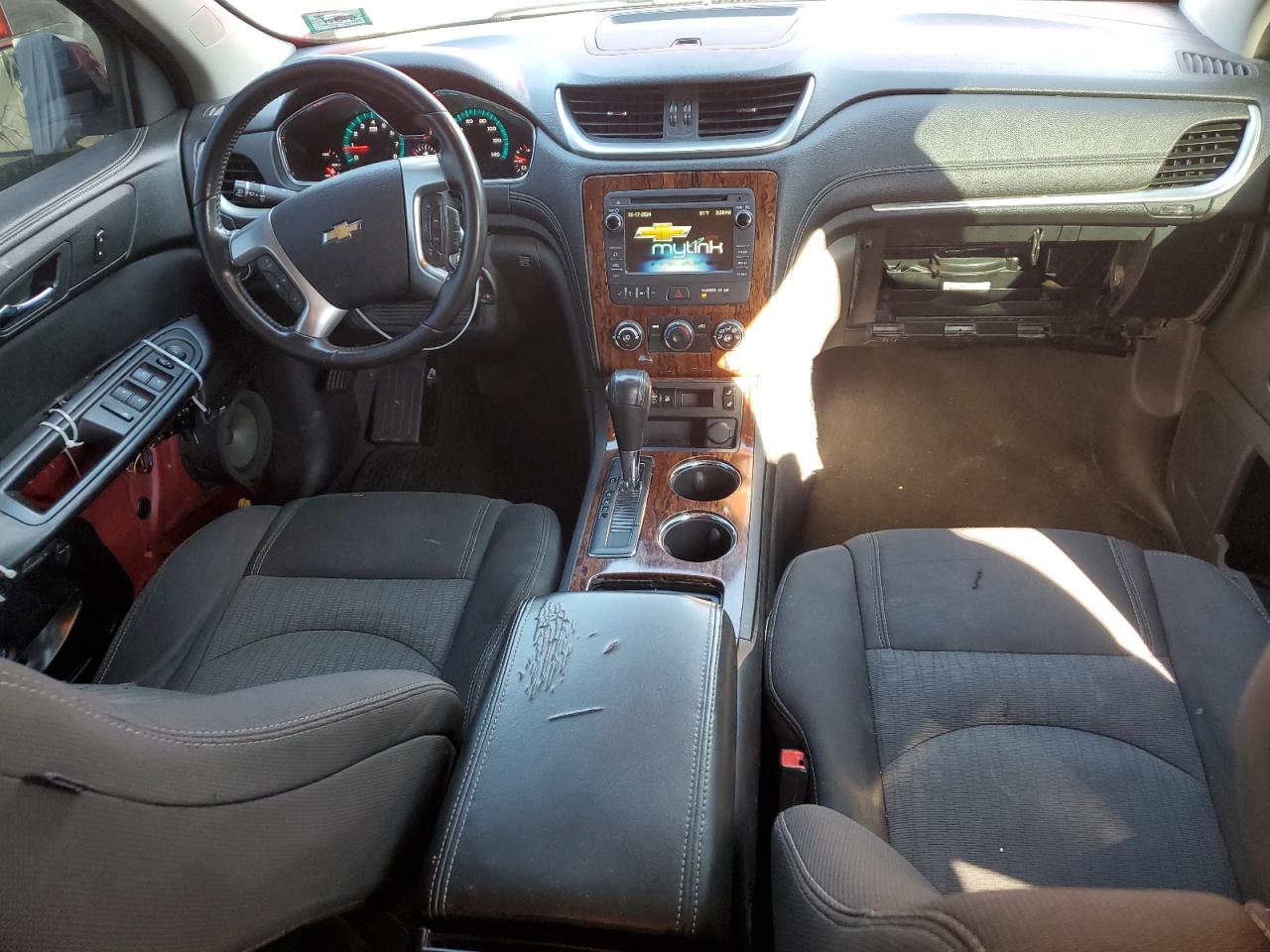 2014 Chevrolet Traverse - Image 8