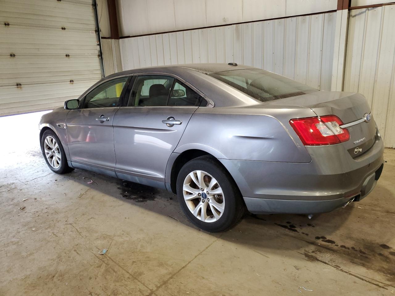 1FAHP2EW2BG166883 2011 Ford Taurus Sel