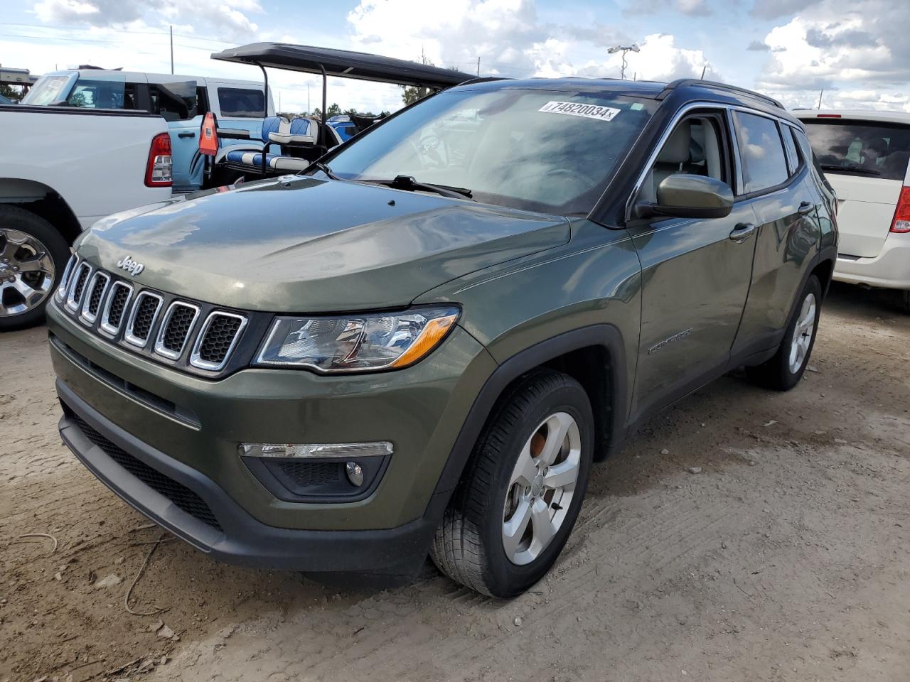 3C4NJCBB4JT193860 2018 Jeep Compass Latitude