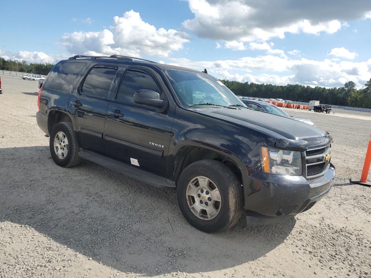 2013 Chevrolet Tahoe - Image 4