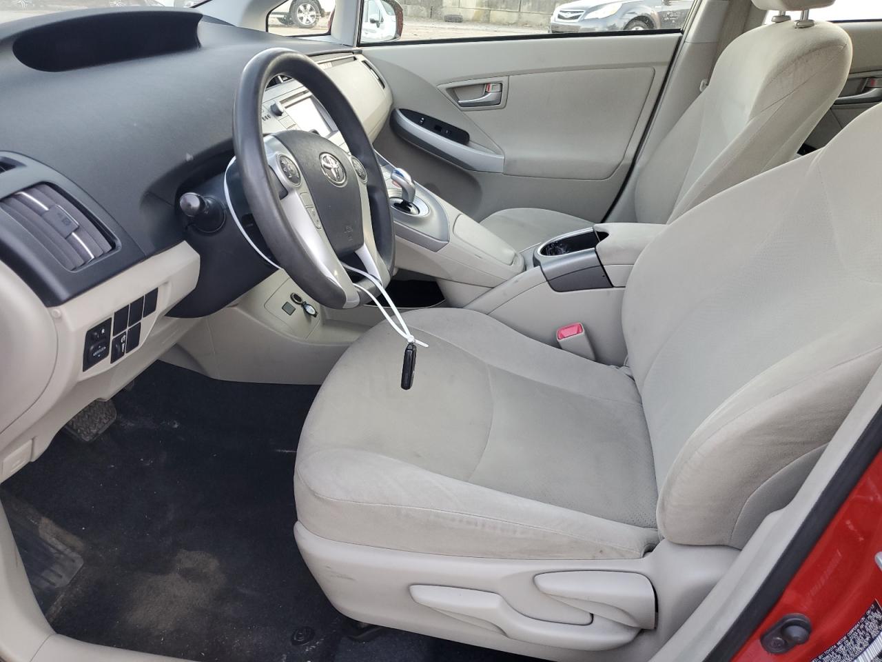 2012 Toyota Prius - Image 7