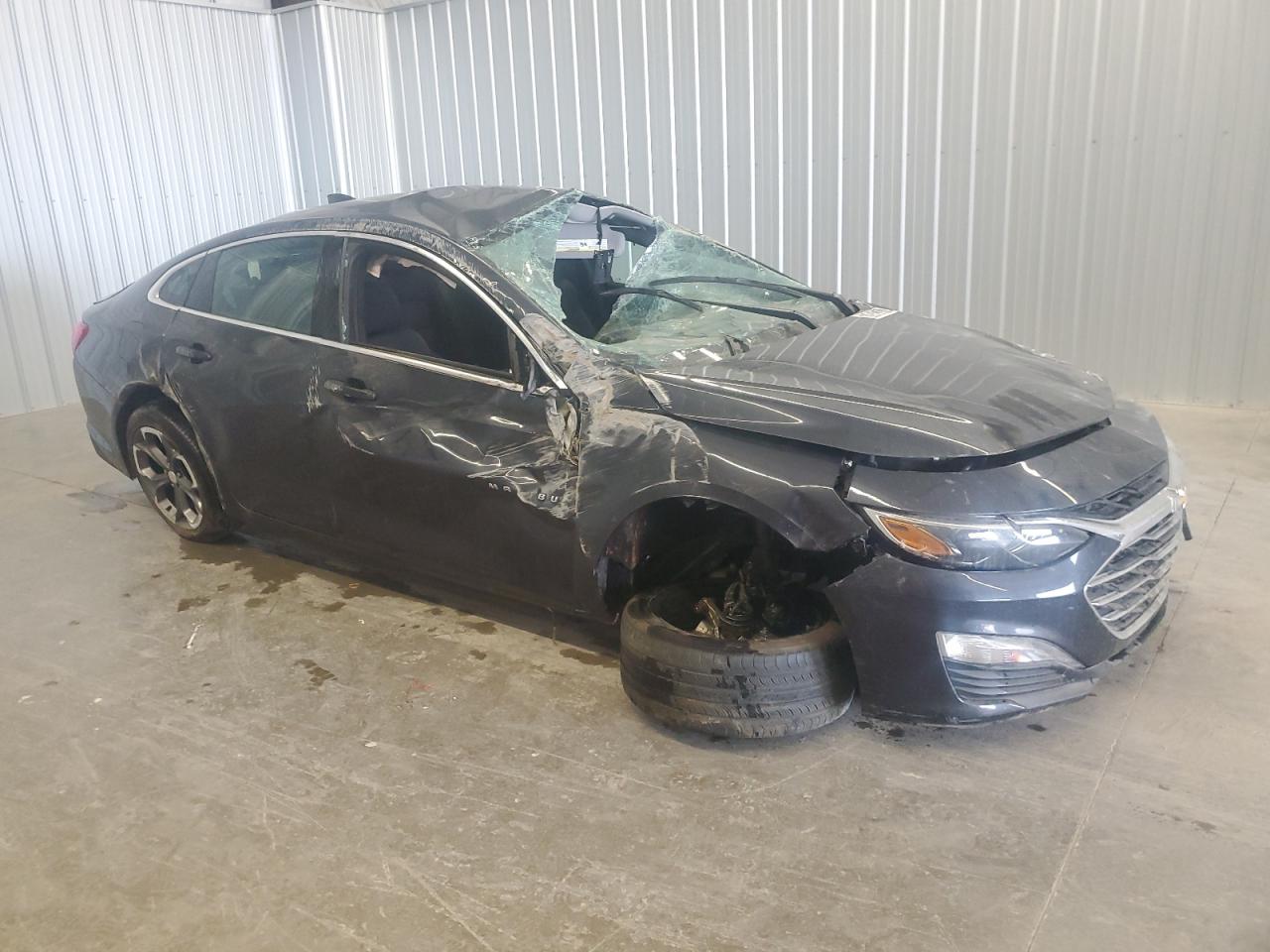 2023 Chevrolet Malibu - Image 4