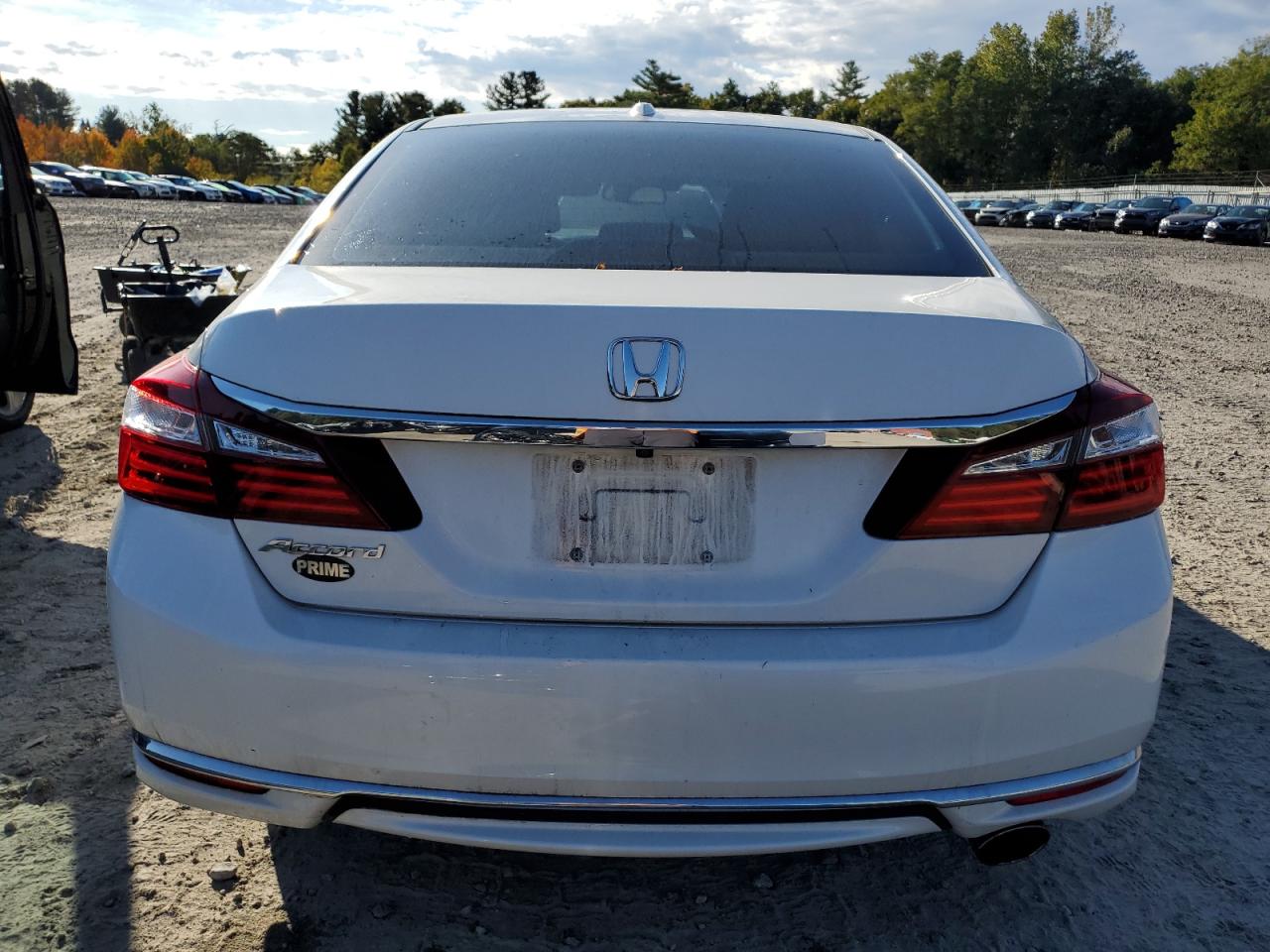 1HGCR2F95GA118118 2016 Honda Accord Exl