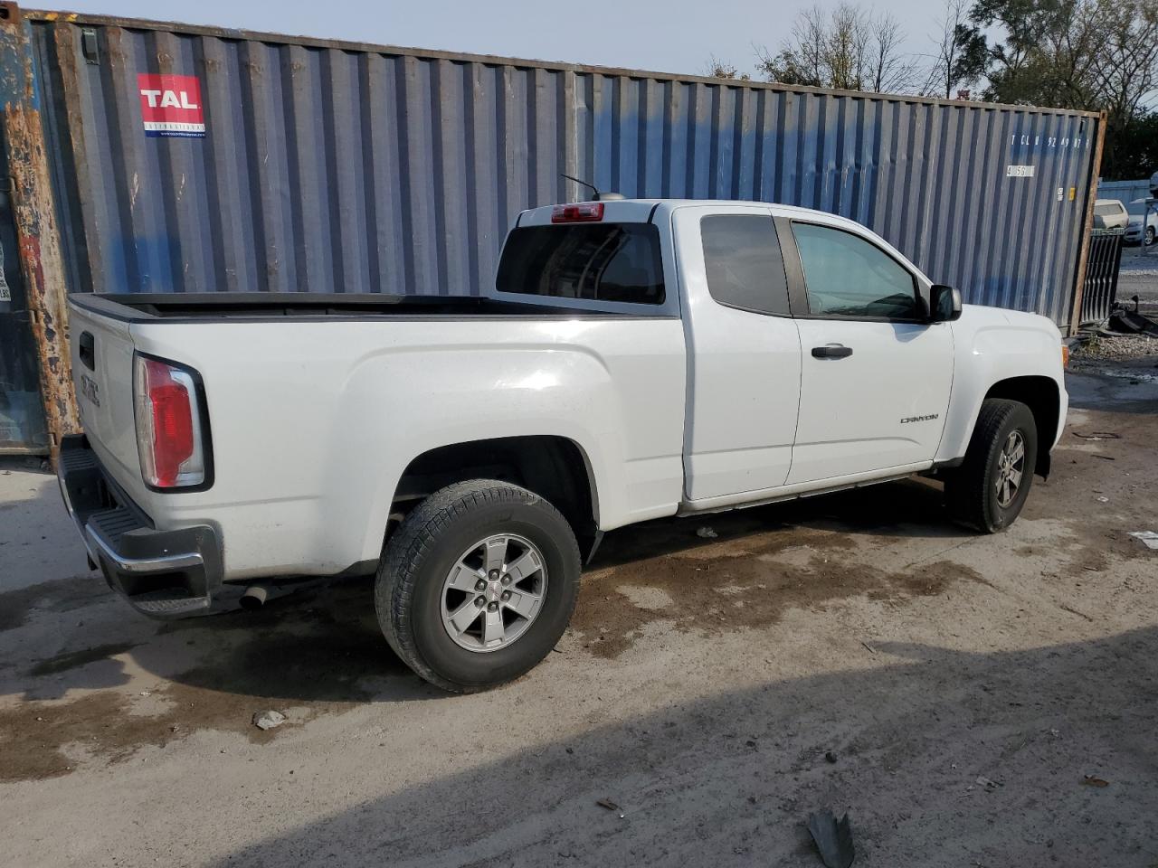 2017 GMC Canyon - Image 3