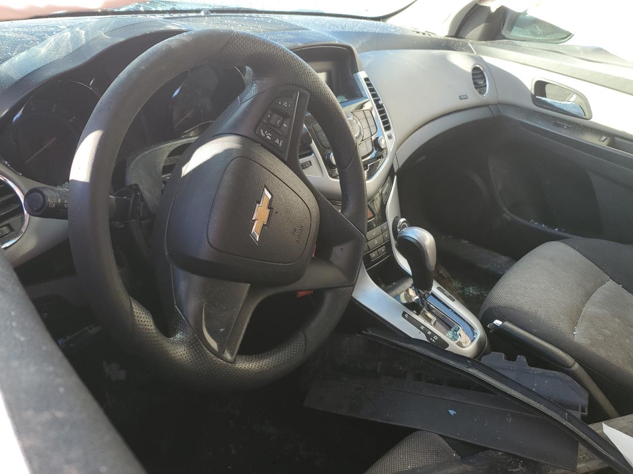 2015 Chevrolet Cruze - Image 8