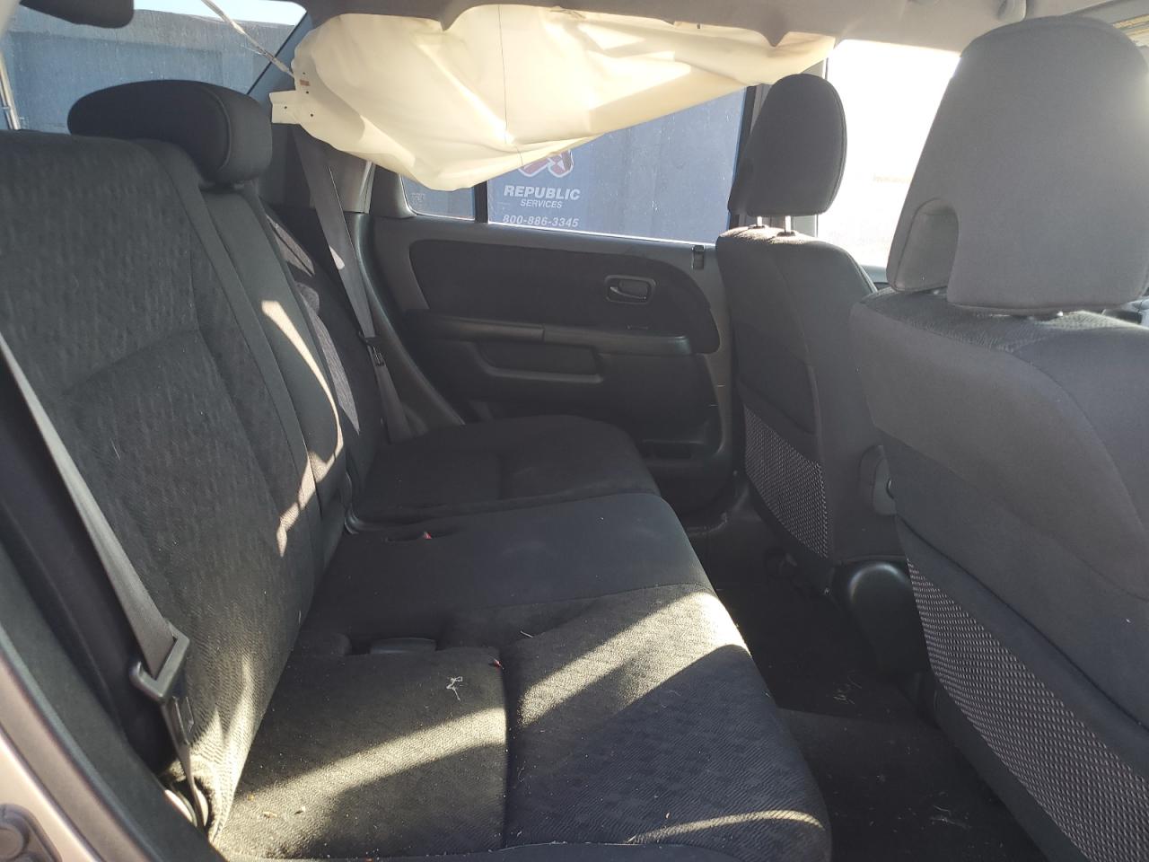 2005 Honda CR-V - Image 11