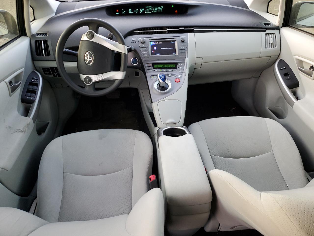 2012 Toyota Prius - Image 8