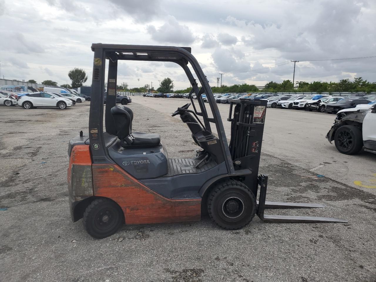 2015 Toyota Forklift VIN: M1AF32 Lot: 77689744