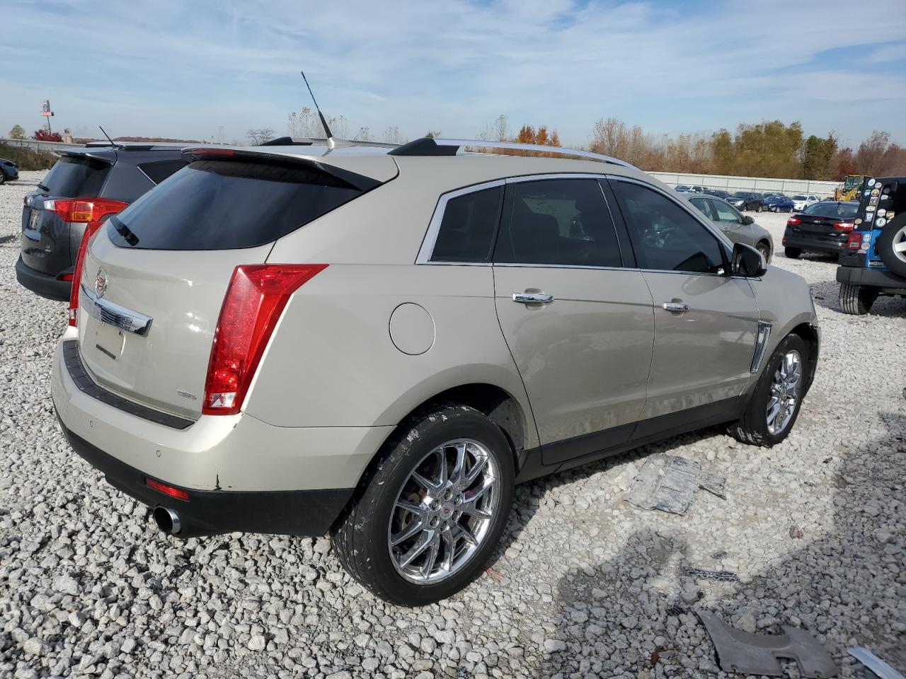 VIN 3GYFNCE32ES575503 2014 CADILLAC SRX no.3