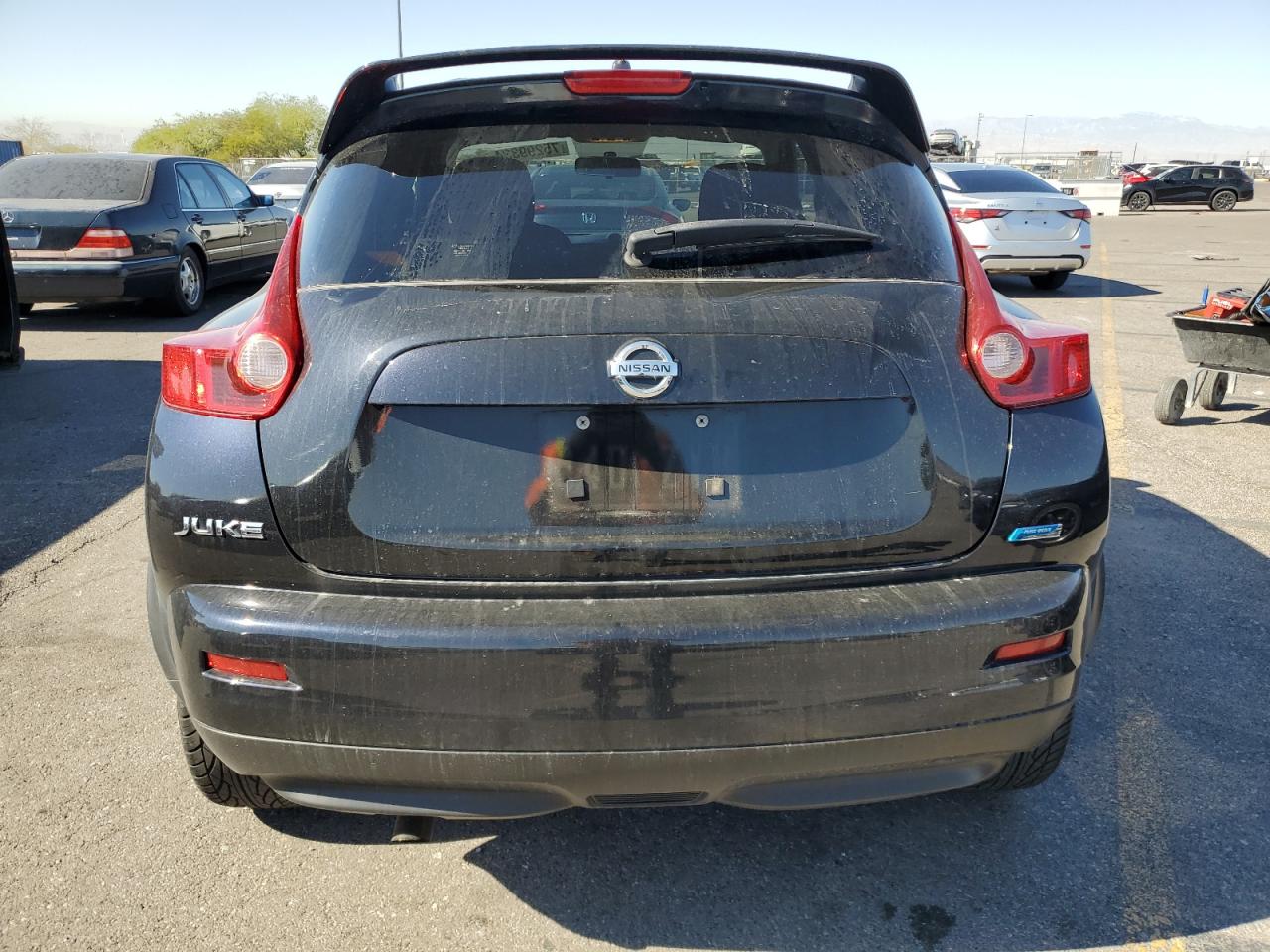 2014 Nissan Juke S VIN: JN8AF5MR5ET354664 Lot: 75299334