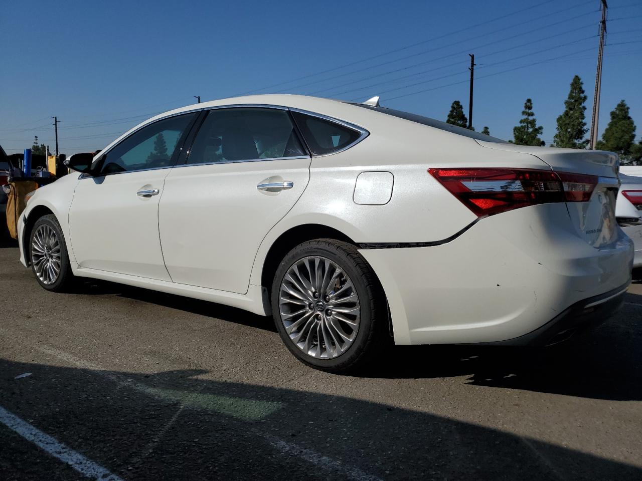 4T1BK1EB2GU241799 2016 TOYOTA AVALON - Image 2