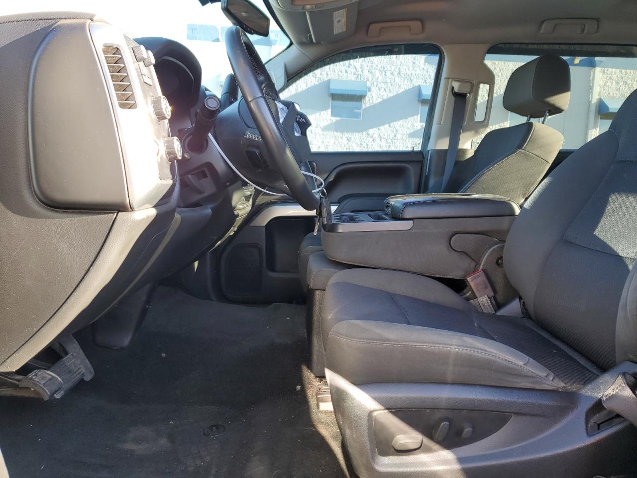 2014 Chevrolet Silverado - Image 7
