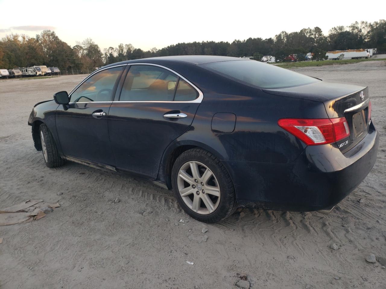 2007 Lexus ES - Image 2