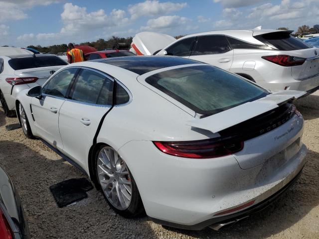 Sedans PORSCHE PANAMERA 2017 White