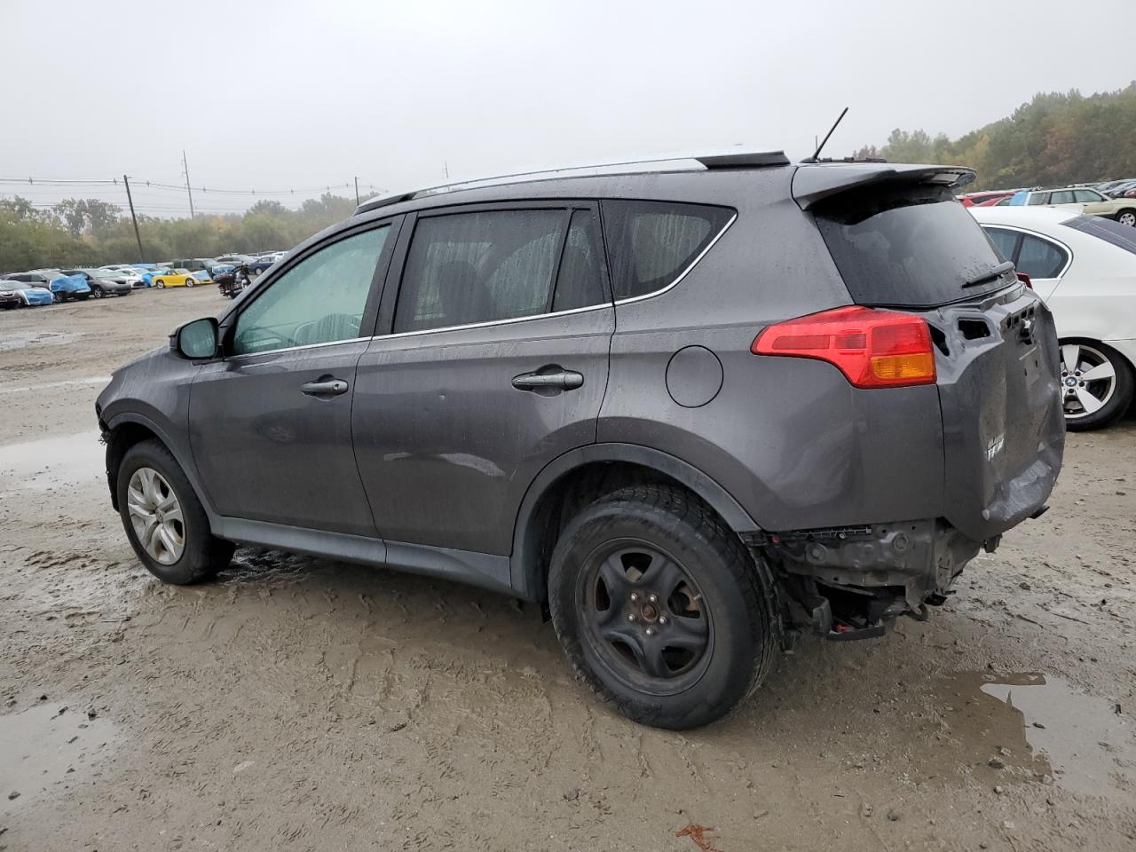 2T3BFREV4FW325366 2015 TOYOTA RAV 4 - Image 2