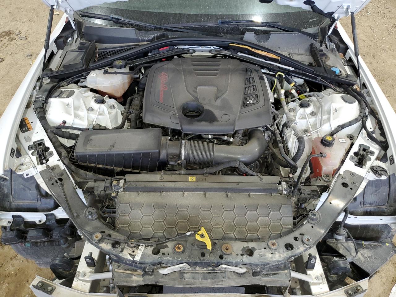 2018 Alfa Romeo Giulia - Image 11
