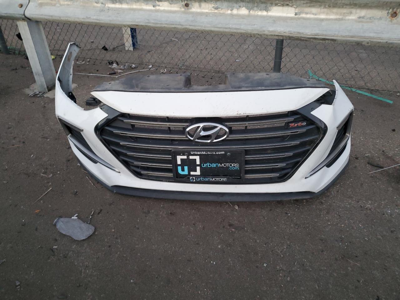 2018 Hyundai Elantra - Image 12