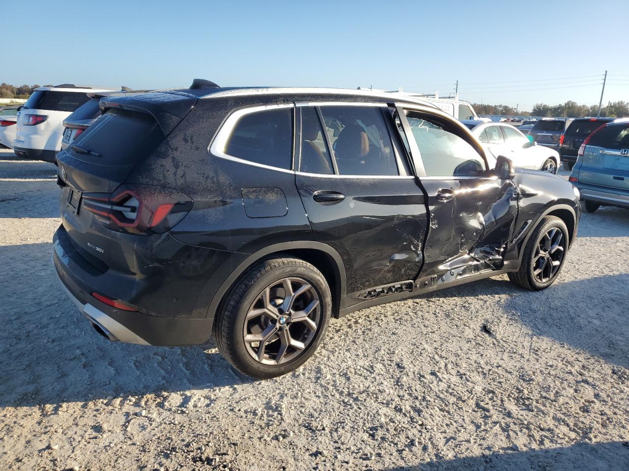 2023 BMW X3 - Image 3
