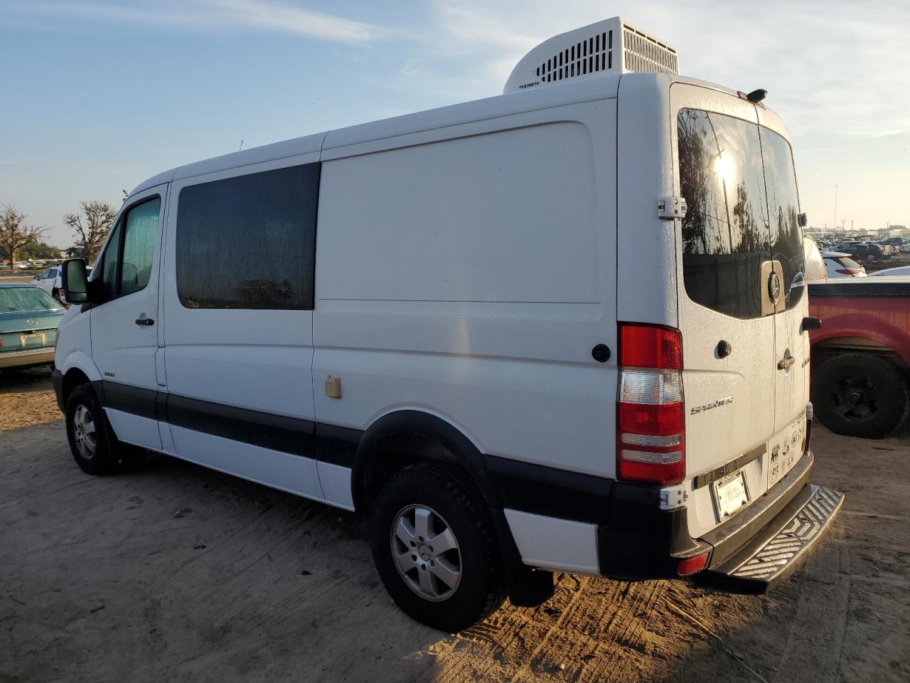 VIN WD4PE7DC9FP101153 2015 MERCEDES-BENZ SPRINTER no.2