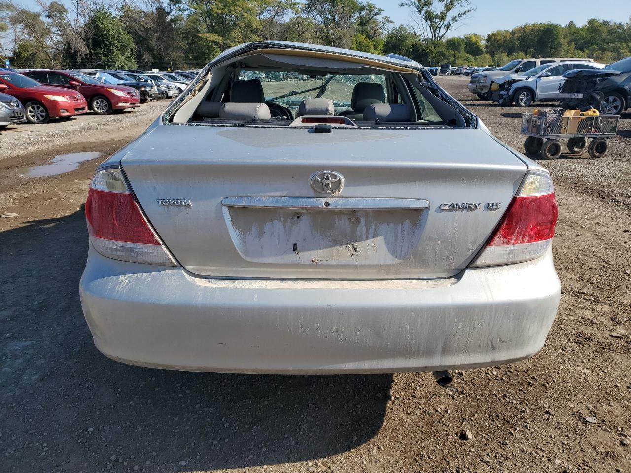 2005 Toyota Camry Le VIN: 4T1BE30K25U522251 Lot: 73881654