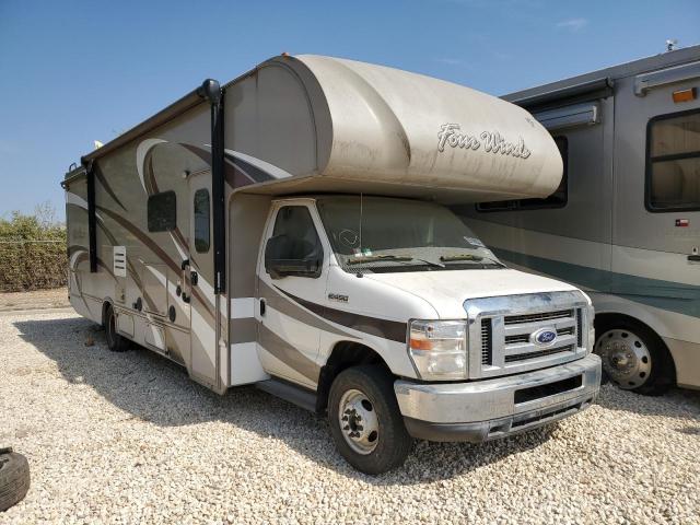 2015 Ford Econoline E450 Super Duty Cutaway Van