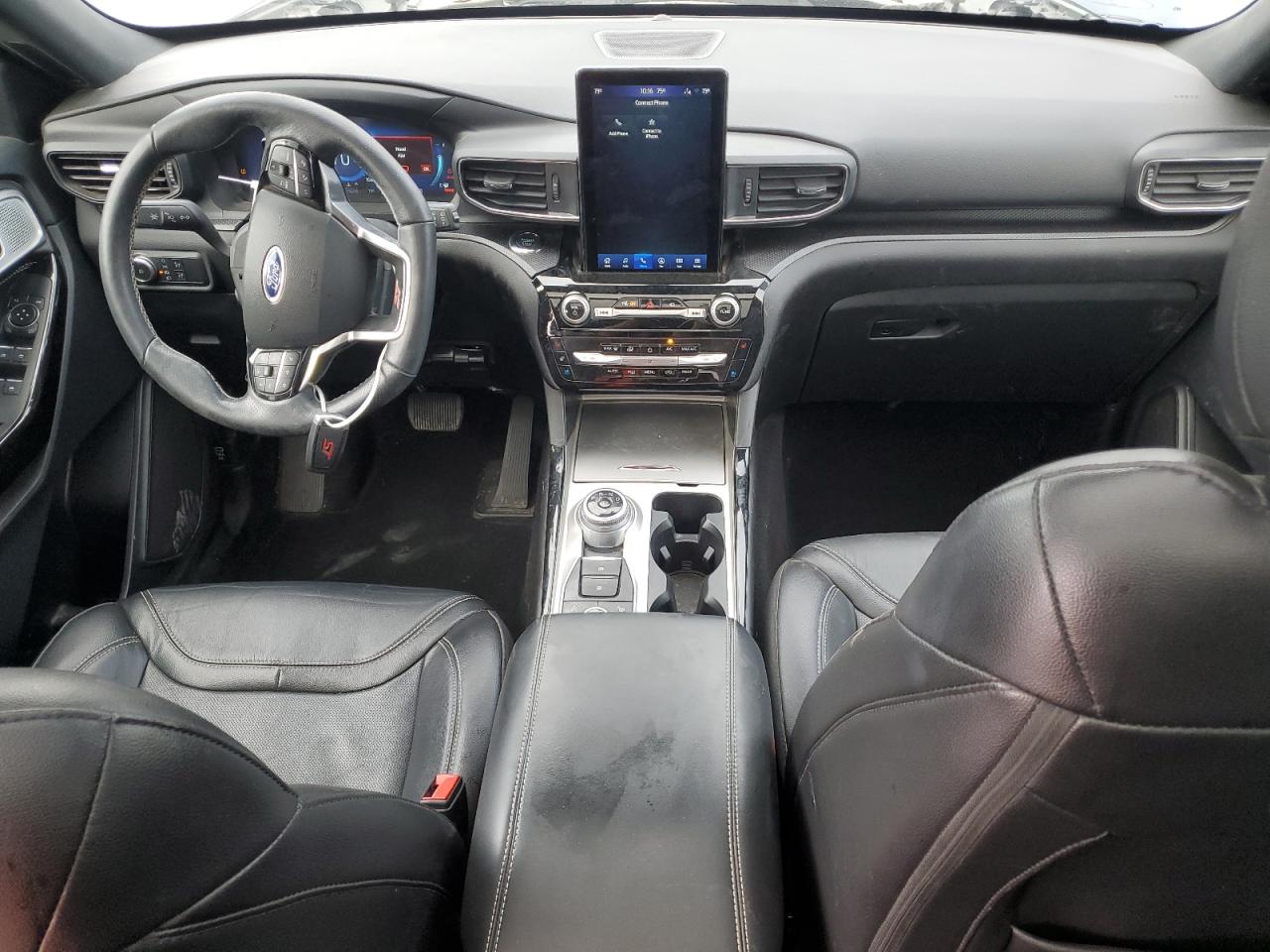 2022 Ford Explorer - Image 8