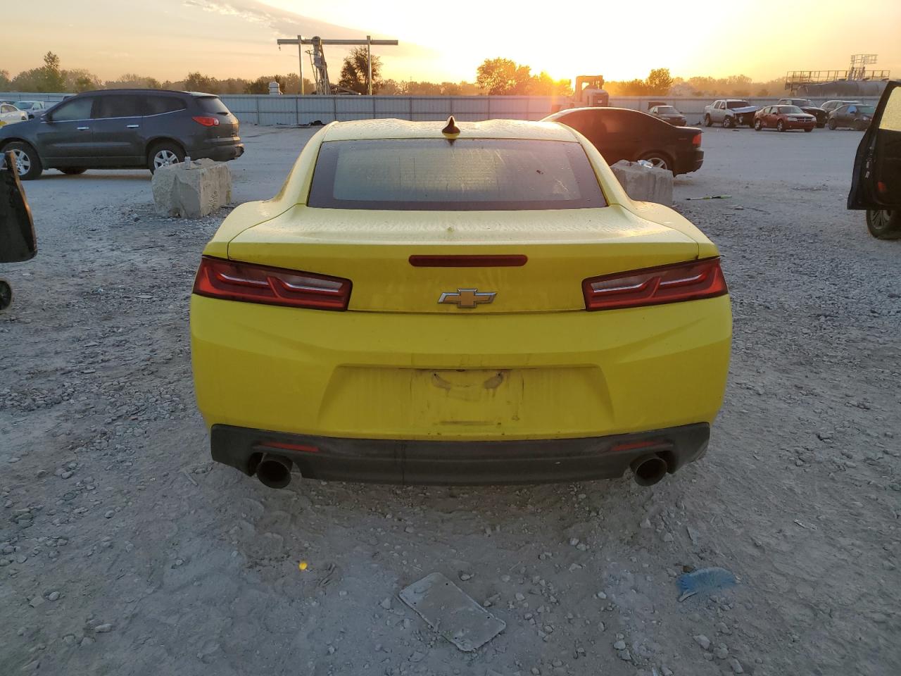 1G1FB1RS2G0154565 2016 Chevrolet Camaro Lt