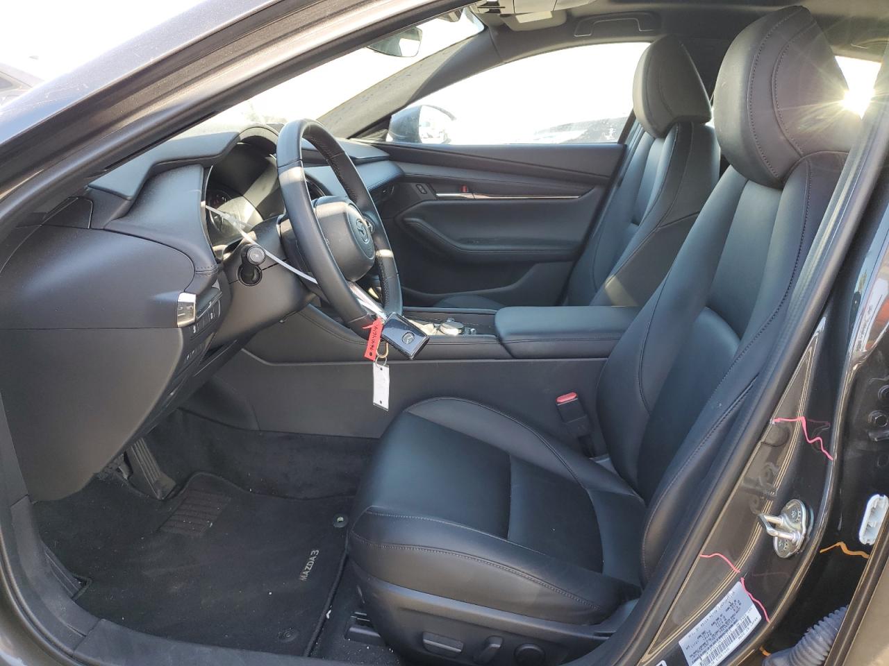2022 Mazda 3 - Image 7