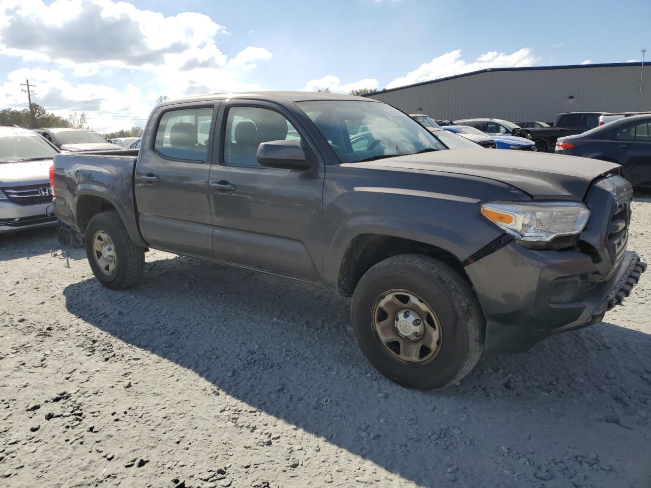 2017 Toyota Tacoma - Image 4
