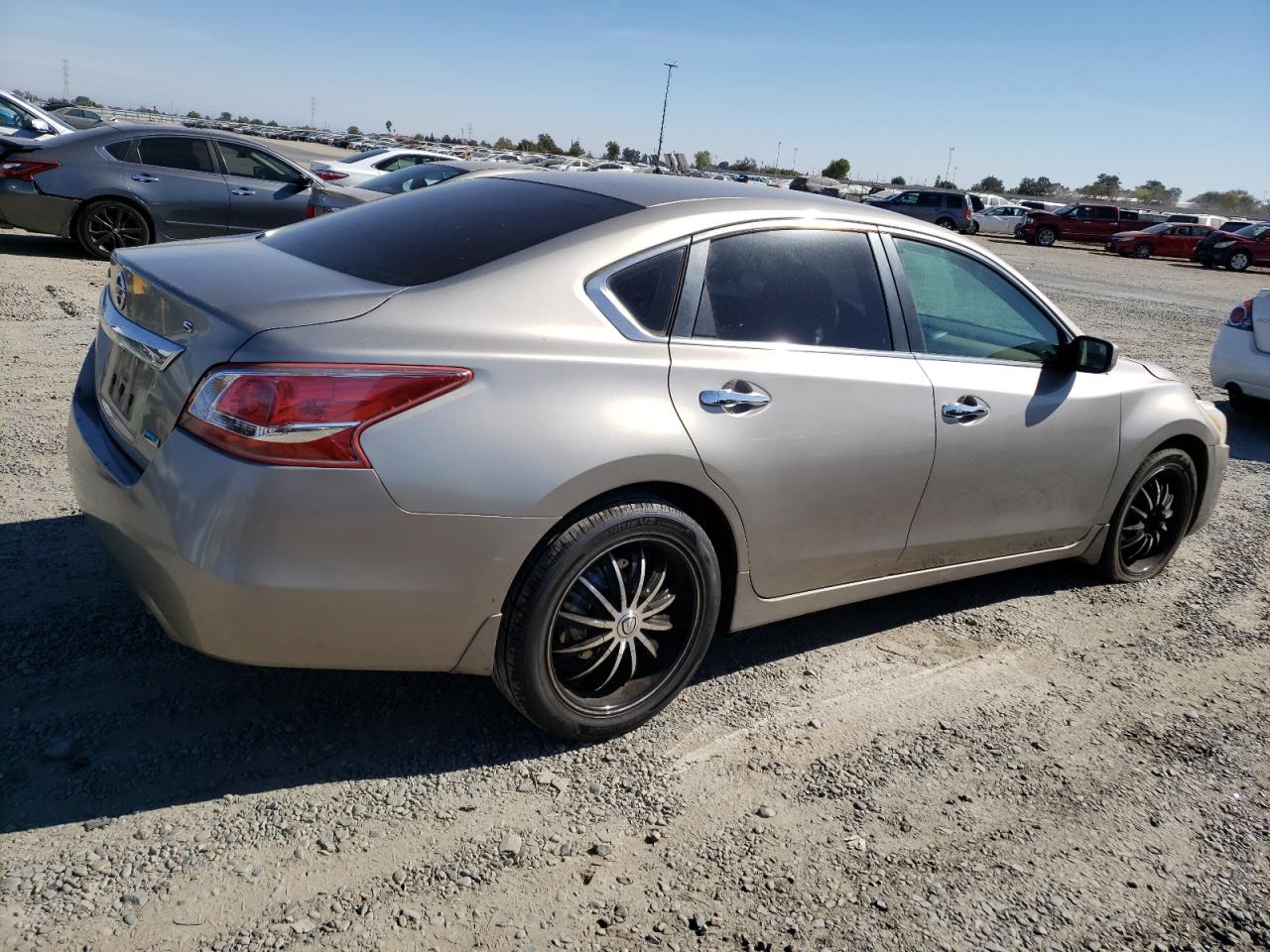 2013 Nissan Altima - Image 3