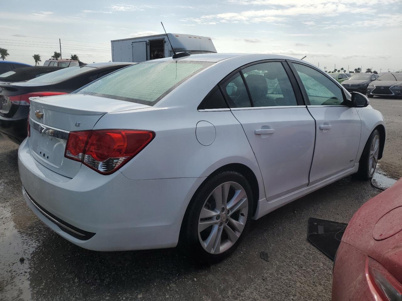 2015 Chevrolet Cruze - Image 3