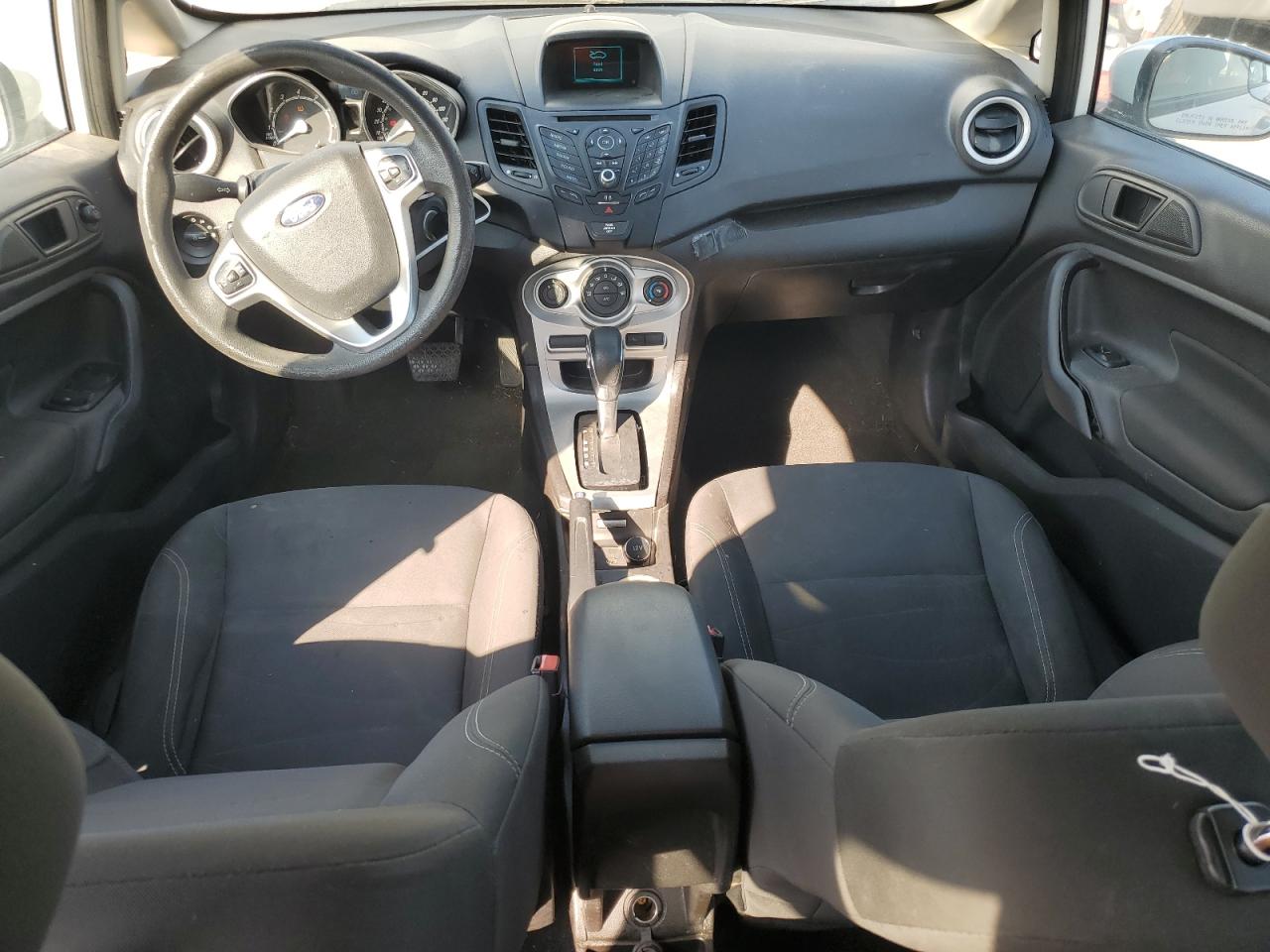 2017 Ford Fiesta - Image 8