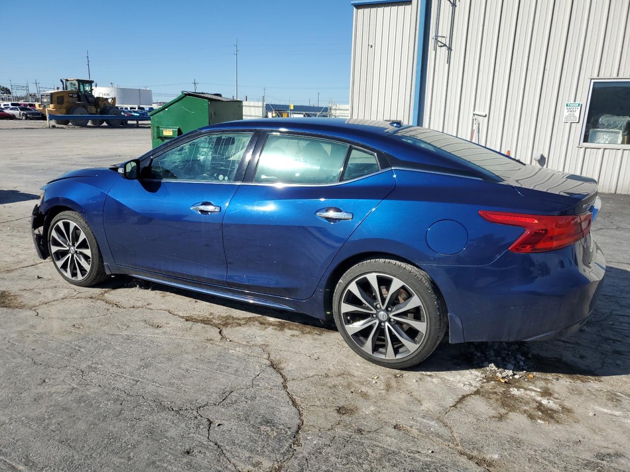 2016 Nissan Maxima - Image 2