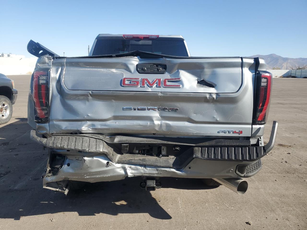 2024 GMC Sierra K2500 At4 VIN: 1GT49PEY1RF469865 Lot: 76261974