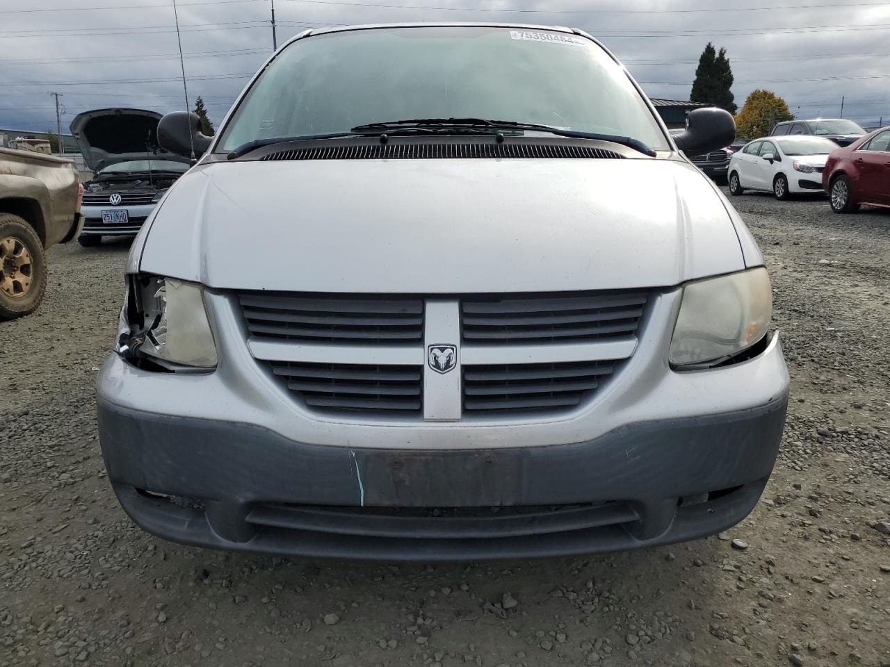 2005 Dodge Caravan - Image 5