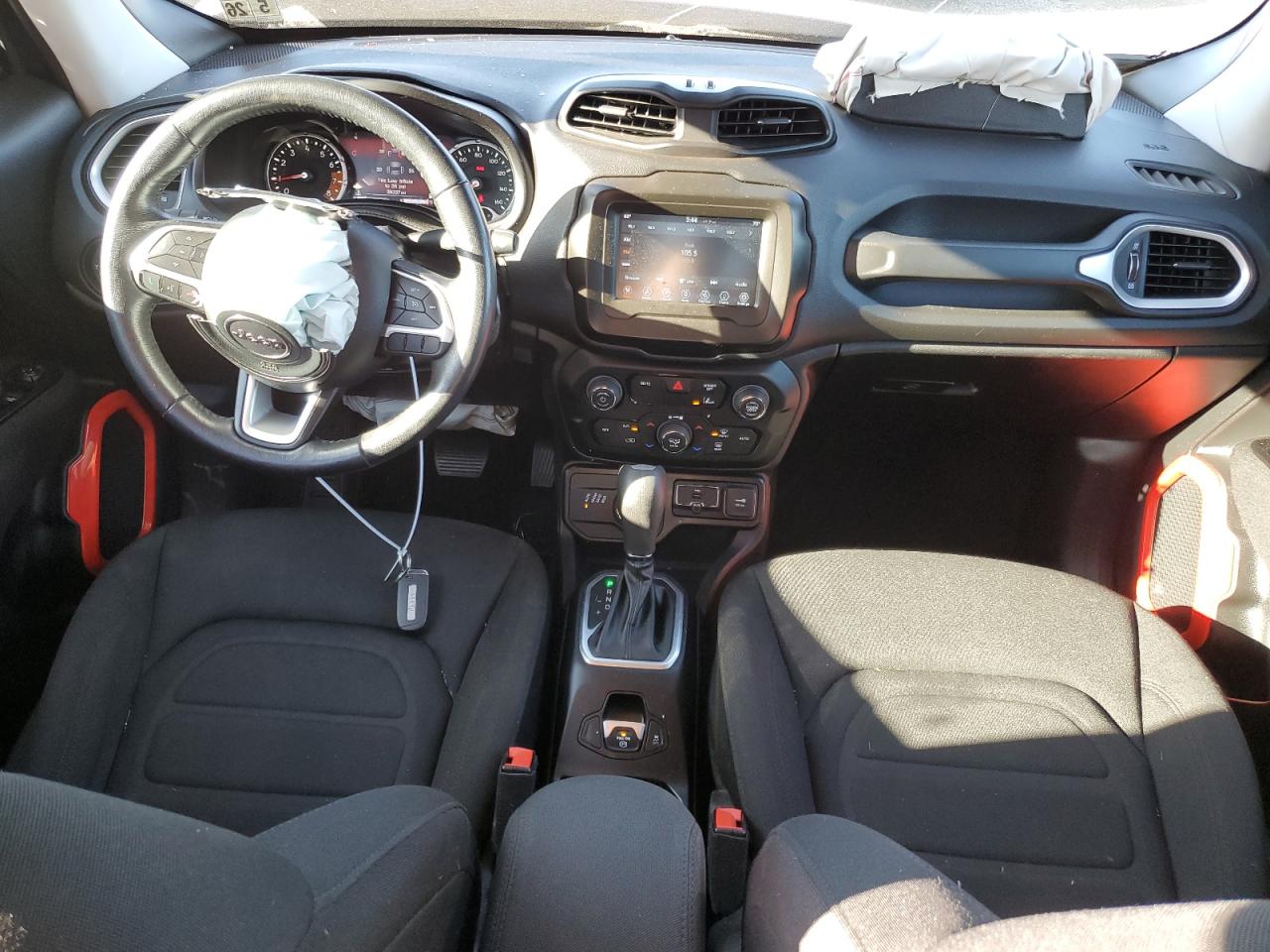 2021 Jeep Renegade - Image 8