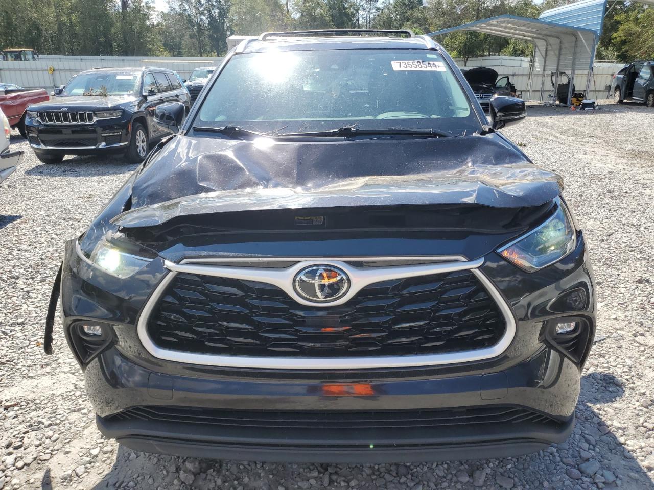 2021 Toyota Highlander - Image 5