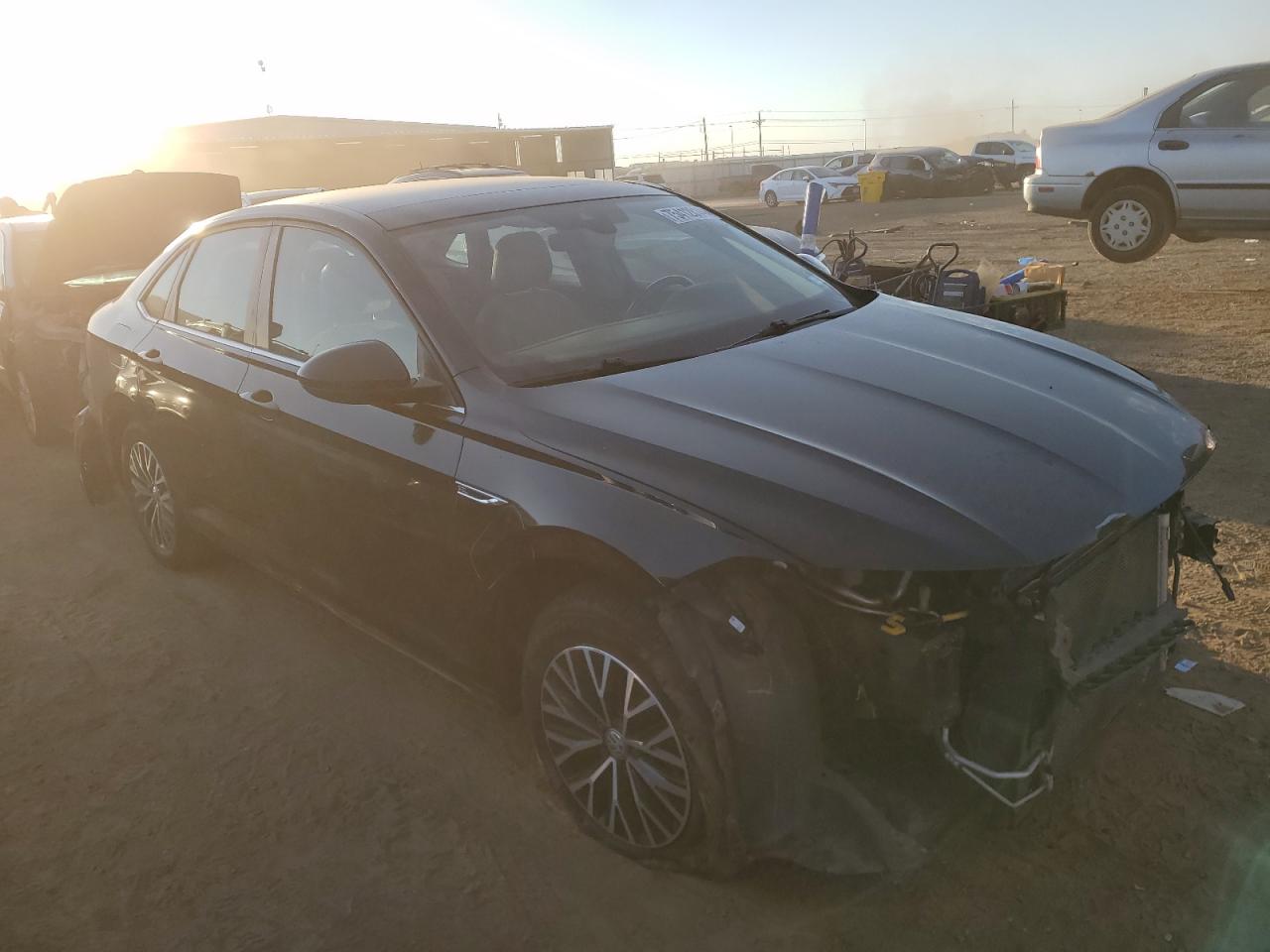 2019 Volkswagen Jetta - Image 4