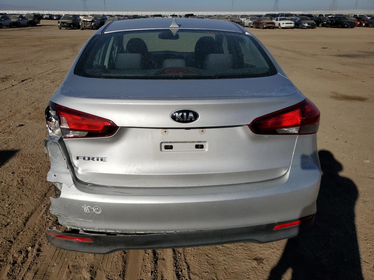 3KPFL4A73HE111343 2017 Kia Forte Lx