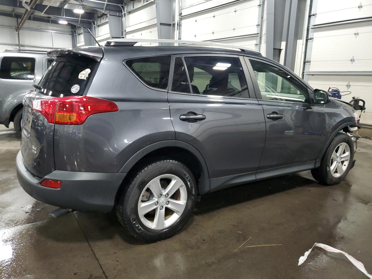 VIN JTMRFREV8DD002835 2013 TOYOTA RAV4 no.3