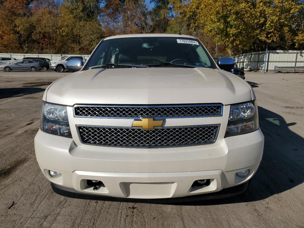 2013 Chevrolet Suburban - Image 5