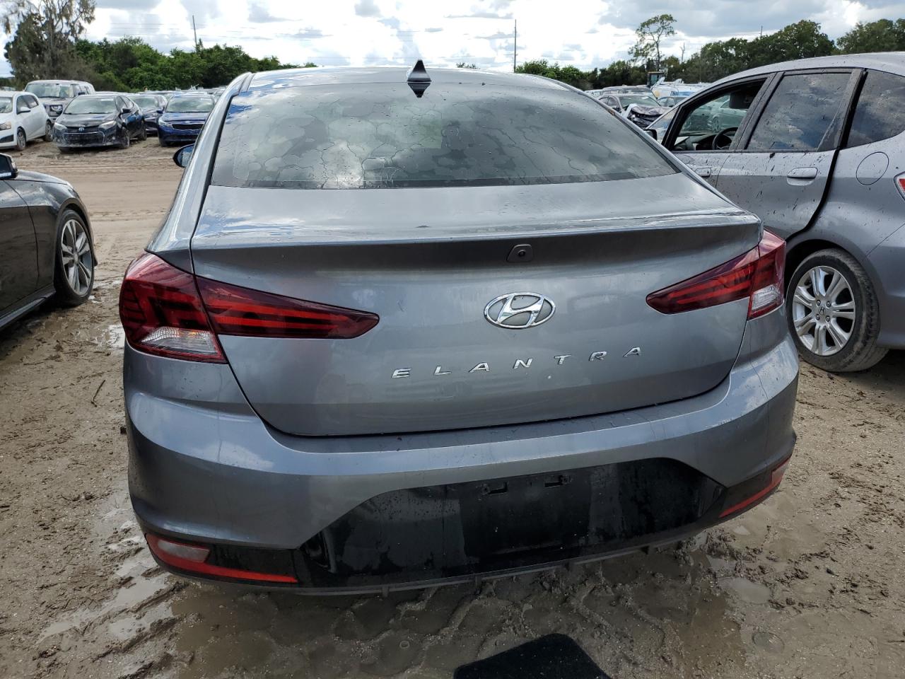 5NPD84LF2KH421998 2019 Hyundai Elantra Sel